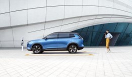 娱乐大爆料故事在线听小说,揭秘明星幕后故事，在线收听小说精彩纷呈